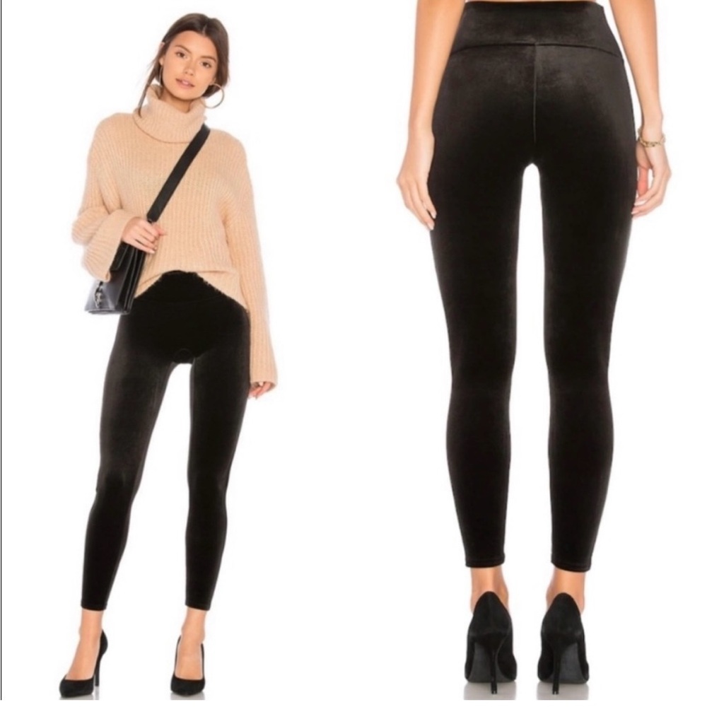 Assets by Spanx Black Velour Leggings Size Medium